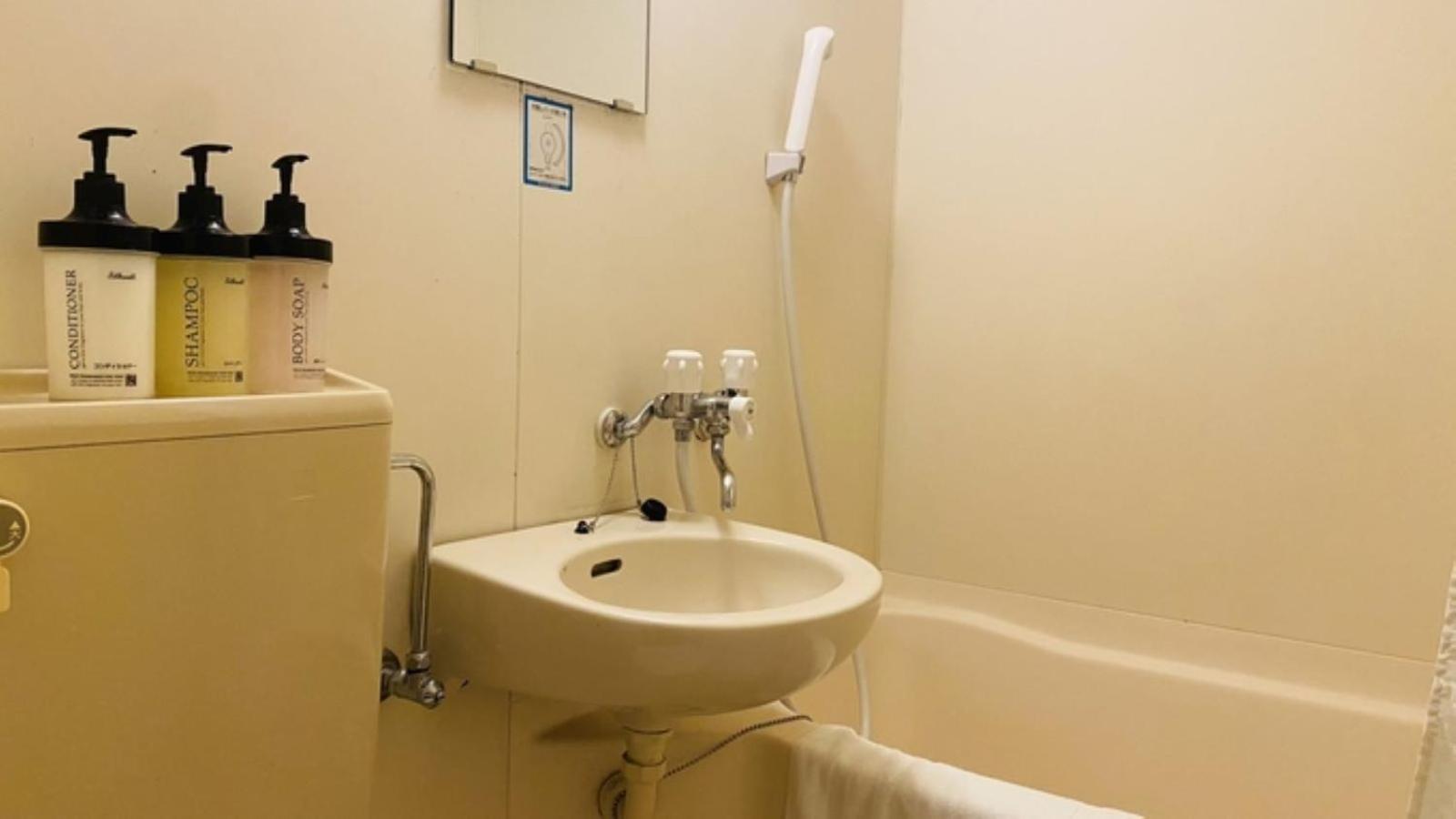 บิซิเนสโฮเต็ล ซัน Hotel ชิซุโอกะ ภายนอก รูปภาพ